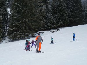 06 snowboardschule skigebiet grasgehren riedbergerhorn familien allgaeu hoernerdoerfer