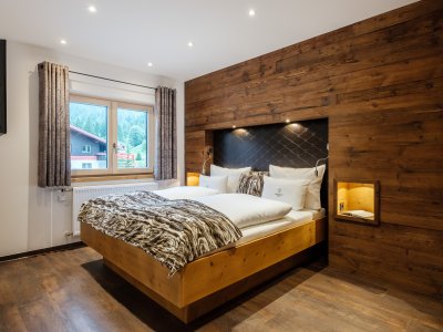 Schlafzimmer mit eigenem Badezimmer