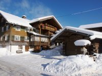 Hauseingang mit Altbau