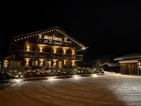 Bergliebe Winter bei Nacht