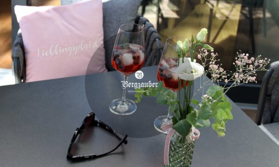 Terrassen im Bergzauber in Bolsterlang, Urlaub im Allgäu, Chaleturlaub mit Massage, Bergdorf, Hörnerdörfer, Ferienwohnungen, Chalet