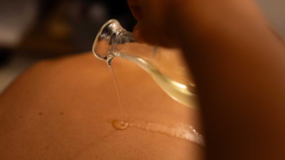 Massage Oel Ruecken Bergzauber