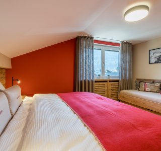 Geräumiges Schlafzimmer