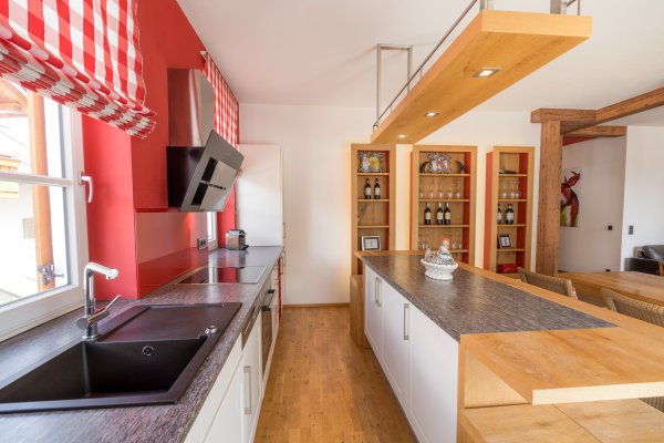 Voll ausgstattete Küche