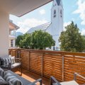 Blick auf den Marktplatz mit Kirchturm