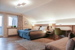 Großes Schlafzimmer