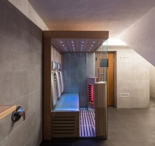 Sanfte Wärme in der Infrarotkabine