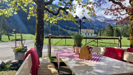 Sie möchten einen Ort, der so besonders ist wie Ihr Anlass? Wir haben da was für Sie. Taufe und Kommunion feiern im Restaurant der besonderen Art - mitten im traumhaften Stillachtal.