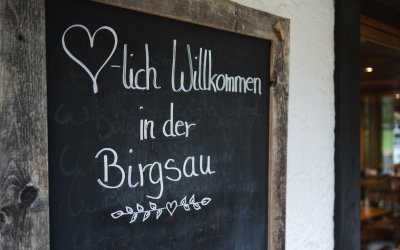 Hier in der Birgsau, Ihrem Hotel Stillachtal werden Sie herzlichst und freundlich empfangen. Der Urlaub kann beginnen und Sie können sich auf eine schöne Zeit freuen.