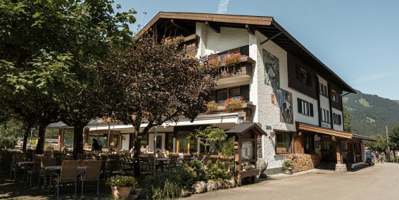 Die Birgsau ist ein schönes Hotel, welches rundum von Bergen und Wanderwegen umgeben ist. Perfekt also für Ihre Oberstdorf Übernachtung.