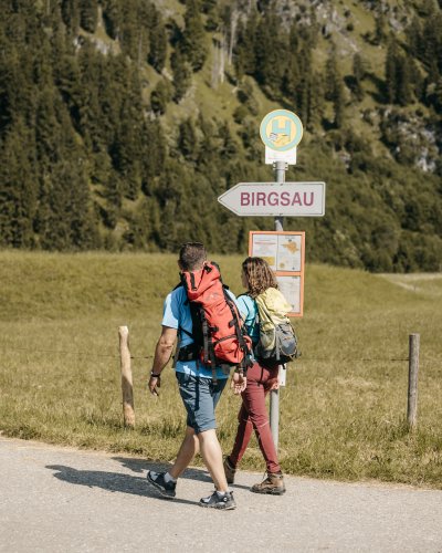 Entdecken Sie gemeinsam mit Ihren Liebsten Oberstdorf und unser Hotel Birgsau und freuen Sie sich auf einen schönen Urlaub in den Bergen.