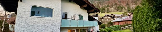 Haus Bolay von südwest mit Gartengeschoss und 1.OG Dornröschen und Balkon Schneewittchen