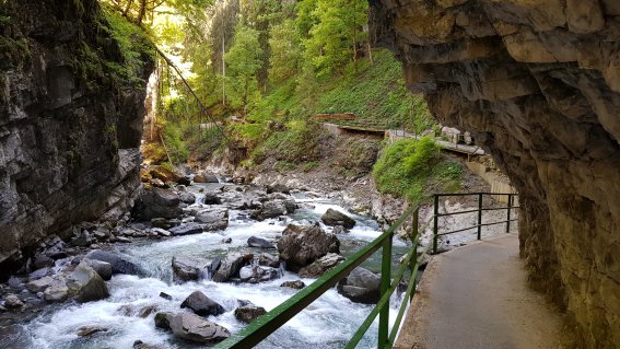 Steine im Wasser