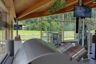 Infostation Tiefenbach 820m Im modernen Informationszentrum werden Besucher über die Besonderheiten der Breitachklamm informiert.