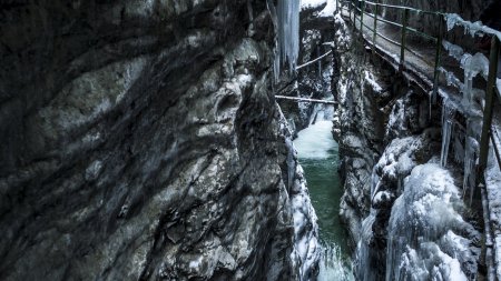 Enge Breitachklamm mit Eis