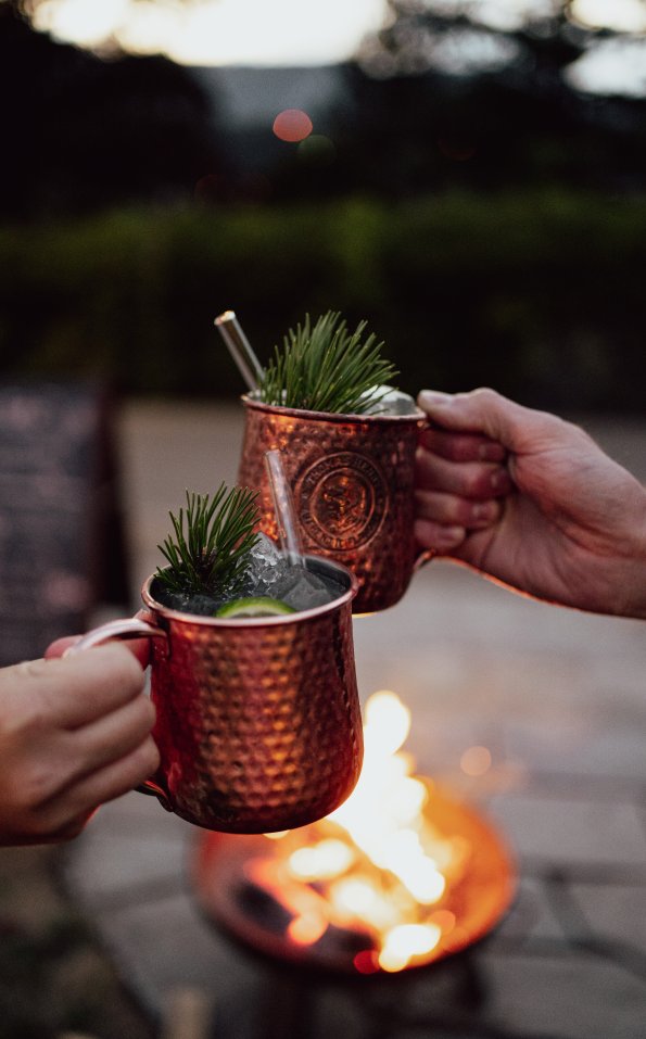 Bergheuber Gin am Lagerfeuer