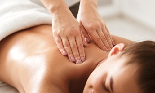 Genießt eure Massage im Chalet