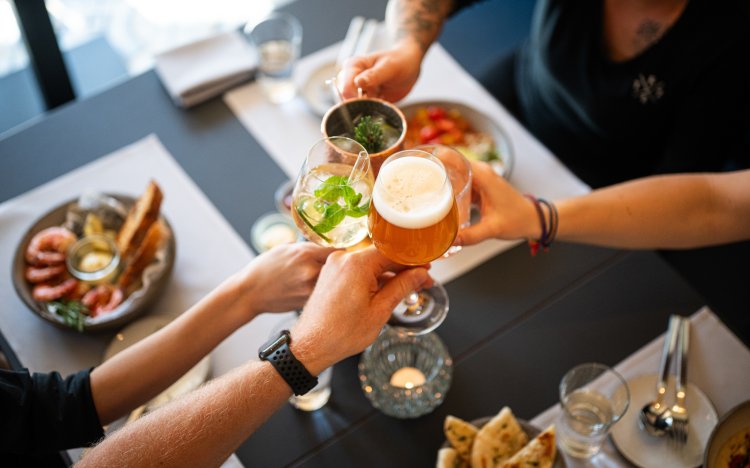 Restaurant, Bar, Café