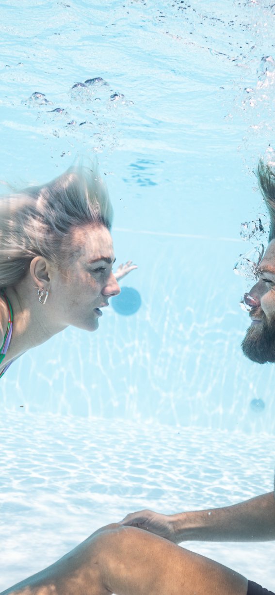 Underwater Love im Freiberg Pool 