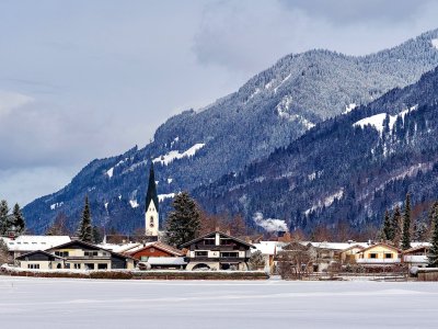 Blick aus die Wiesen auf Oberstdorf