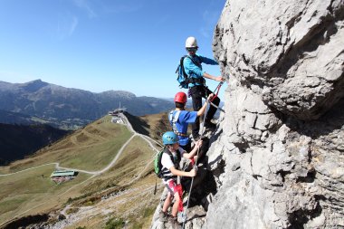 Klettern im Klettersteig