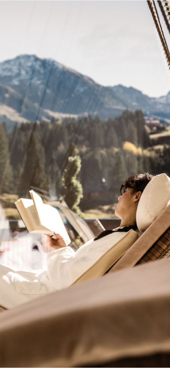 Schwebeliegen Ruheraum Hotel Kleinwalsertal