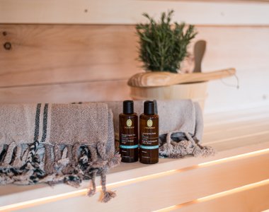 Aromatische Düfte und weiche Tücher in der Sauna im Waidmannsheil