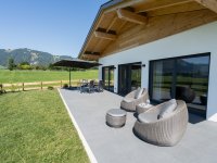 Panoramaterrasse mit Garten