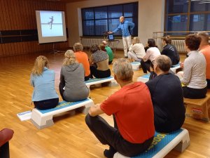 Theorie beim Eistanz Seminar