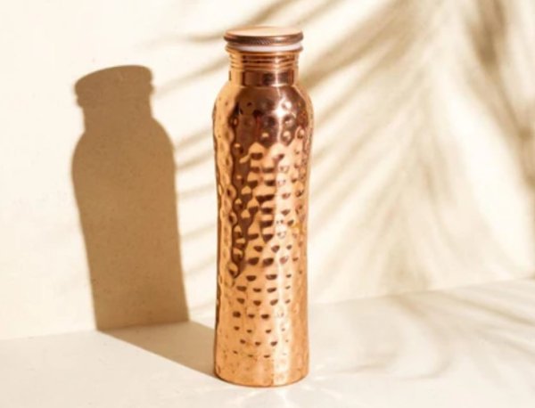 Forrest & Love Kupferflasche gehämmert Curve 900ml