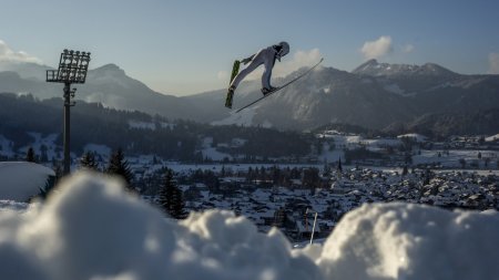 FIS Weltcup Skispringen Damen