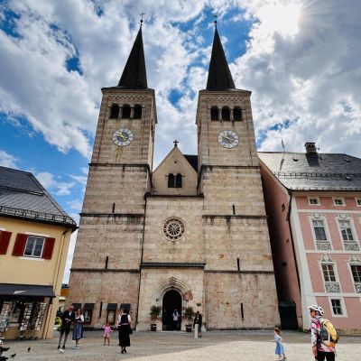 Moin, waren heute an der Stiftskirche in Berchtesgaden 😃