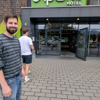 Endlich Angekommen im Hotel 🎊🦖