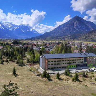 ⛰️🌞