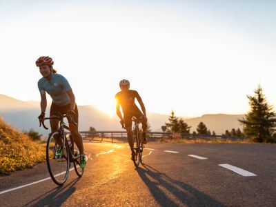 Im Nationalpark Nockberge warten abwechslungsreiche Rennradrouten darauf, von Dir im Urlaub in Österreich entdeckt zu werden. Checke im Explorer Hotel Bad Kleinkirchheim in Kärnten ein und erlebe abwechslungsreiche Touren mit dem Bike!