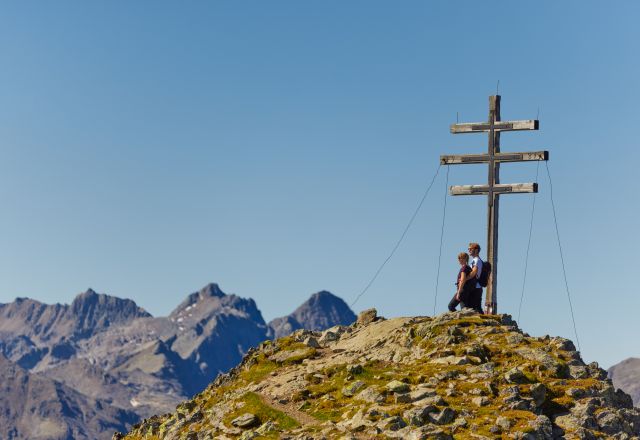 Vrchol Wetterkreuz je v Hochötzu velmi oblíbený a je skvělým tipem pro letní dovolenou v Ötztalu.