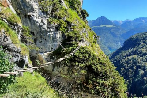 La via ferrata Grünstein è perfetta per chi cerca un'esperienza adrenalinica. Un ottimo consiglio per le vacanze estive!