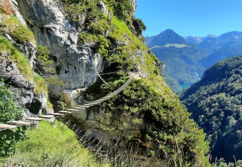 La via ferrata du Grünstein est idéale pour les amateurs de sensations fortes. Une excellente idée pour des vacances d'été !