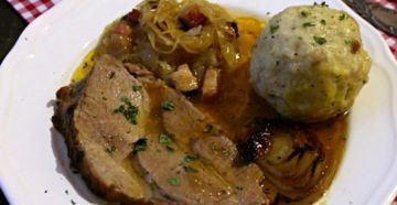 Schweinebraten mit Knödel