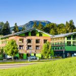 Explorer Hotel Oberstdorf im Sommer