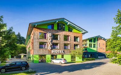 Egal ob Schwimmen, Wandern, Fahrrad fahren oder einfach Entspannen, das Explorer Hotel Oberstdorf bietet einen günstigen Sommerurlaub.