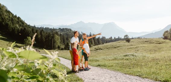 Familienwanderung Ferienregion ZugpspitzLand