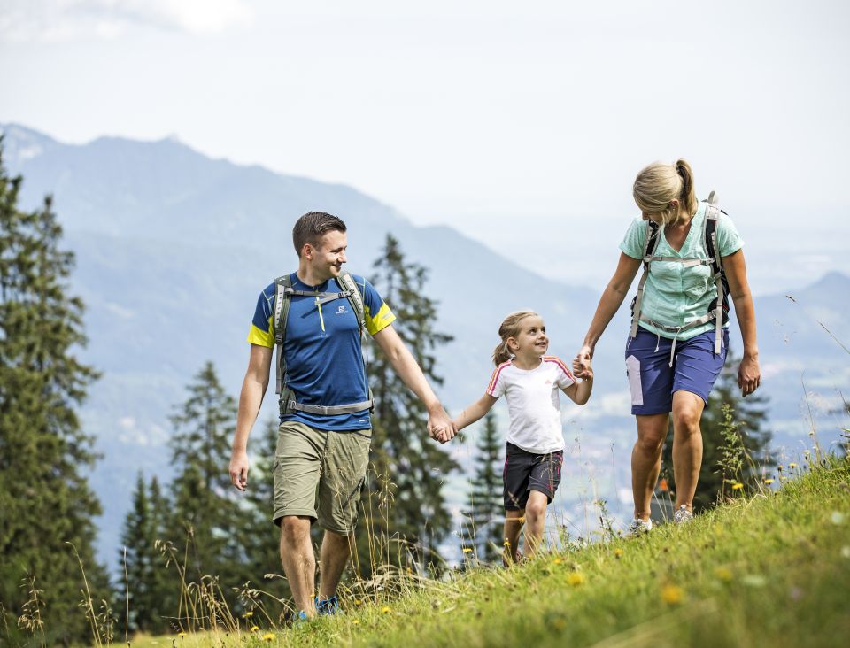 Turistické výlety s rodinou jsou něco opravdu speciálního! Proč nestrávit svou příští dovolenou v Garmischi, turistické oblasti poblíž Zugspitze?