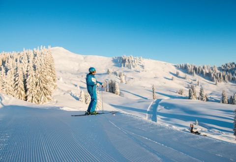 1083346 Síelés a Grasgehren síterületen
