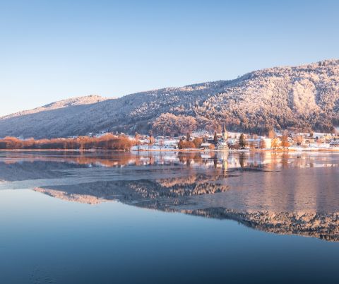 Ossiach v zimě (f) Michael-Stabentheiner (c) Region-Villach-Tourismus-GmbH