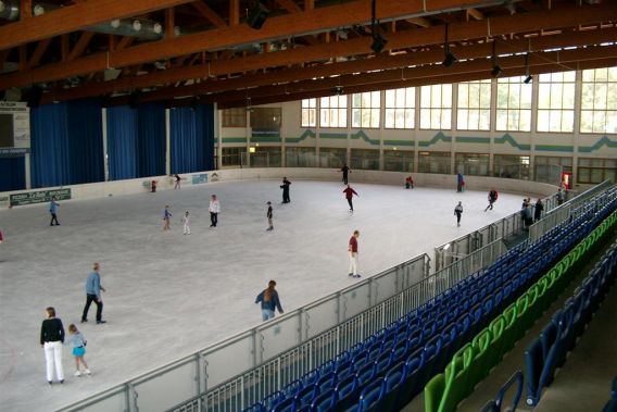 Olympia-Eisportzentrum GaPa innen