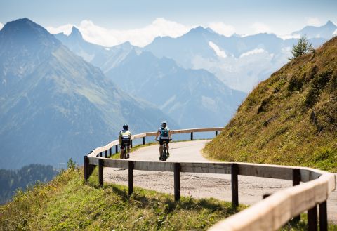 Pista ciclabile della Zillertal hoehenstrasse-80