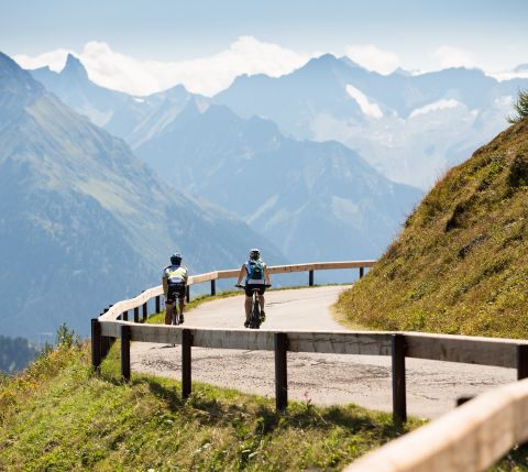Cyklostezka Zillertal hoehenstrasse 80