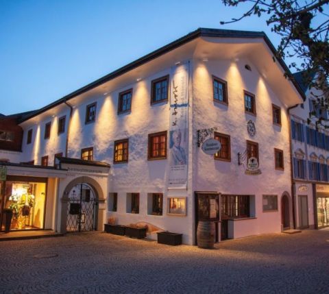 Montafoner streekmuseum in de avond