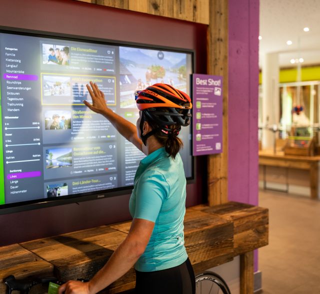 V Explorer Lounge získáte spoustu tipů na dovolenou. Ať už se jedná o silniční cyklistický výlet nebo výlet na horském kole, najdete zde ty nejlepší tipy na výlety!